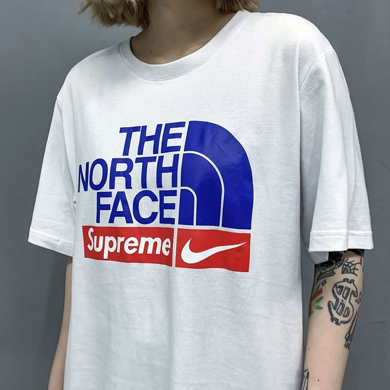 入手困難 シュプリーム xノースフェイス x ナイキ コラボ★スペシャルロゴTシャツ Nom85360